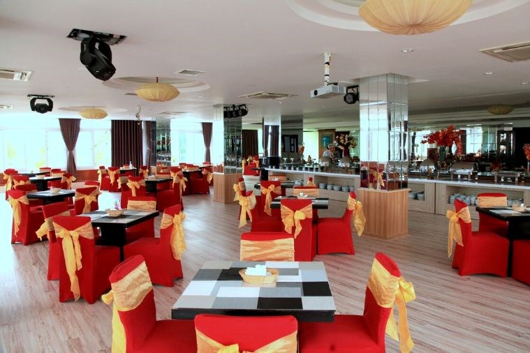 Khách sạn The Light Nha Trang